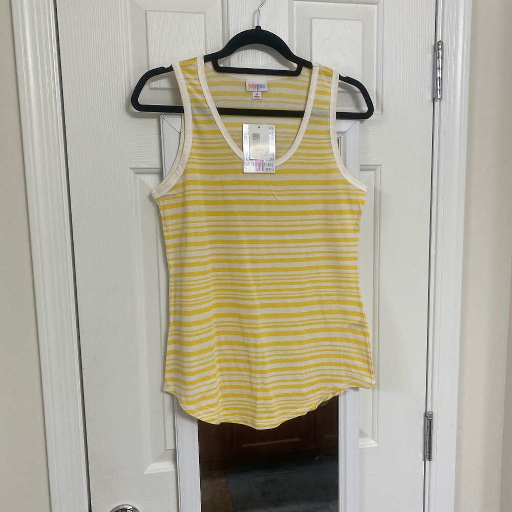 NWT LulaRoe Tank Top (M)